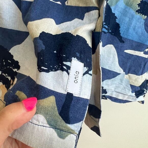 Onia Mens Casual Summer Button Down Shirt Short Sleeve Blue Printed Size XL - Picture 6 of 8